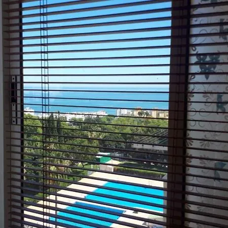 Sol Y Playa דירה בנאלמדנה
